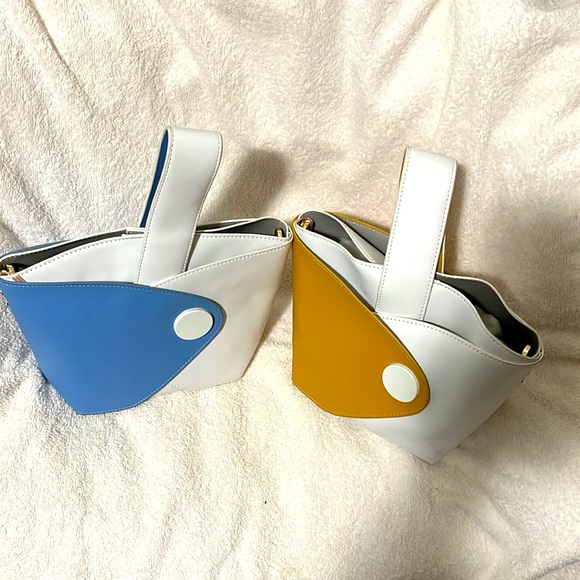 NWT blue and white leather mini Handbag. - Picture 6 of 6